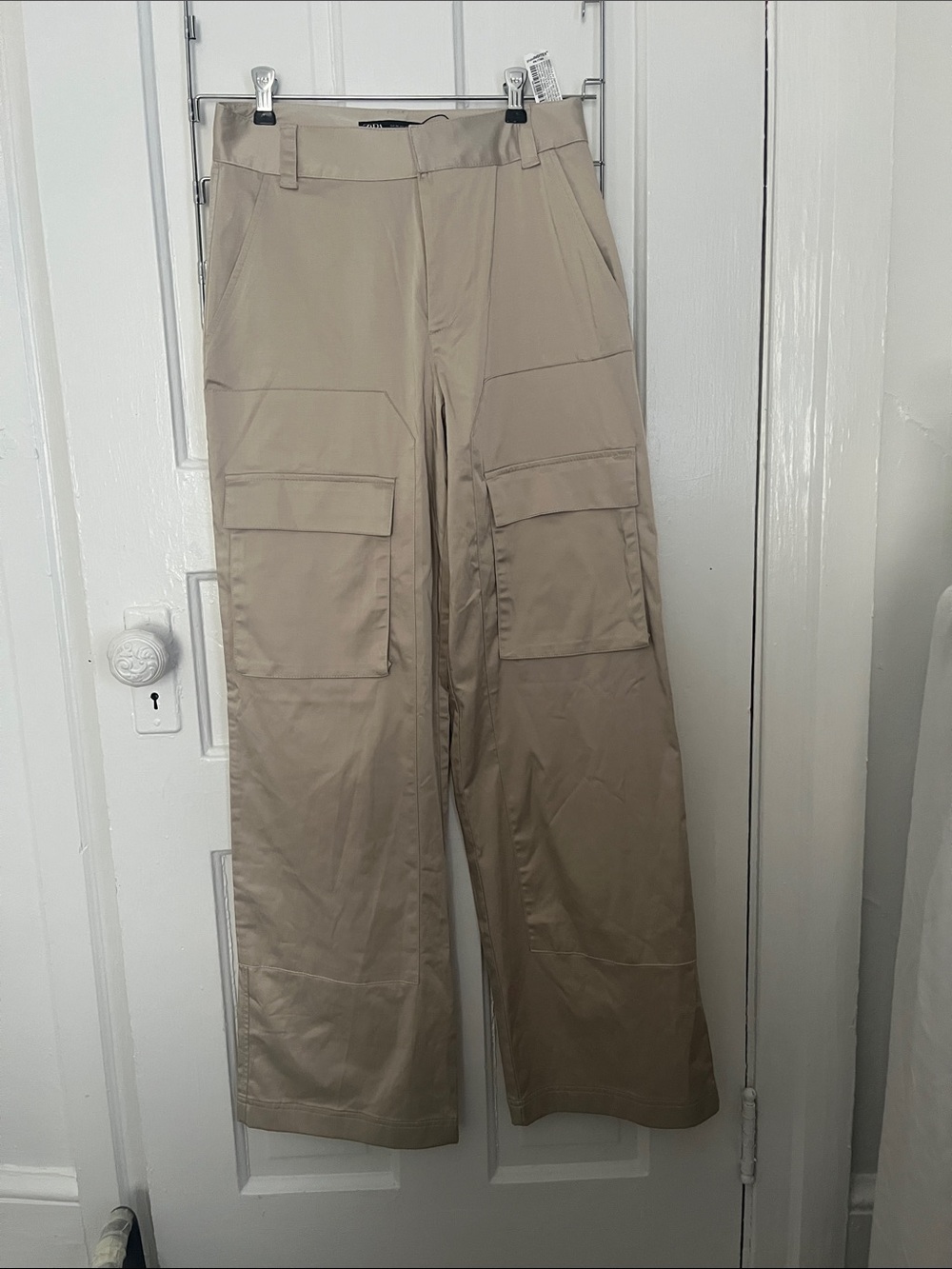 Zara shiny Wide-Leg Cargo Pants in Khaki